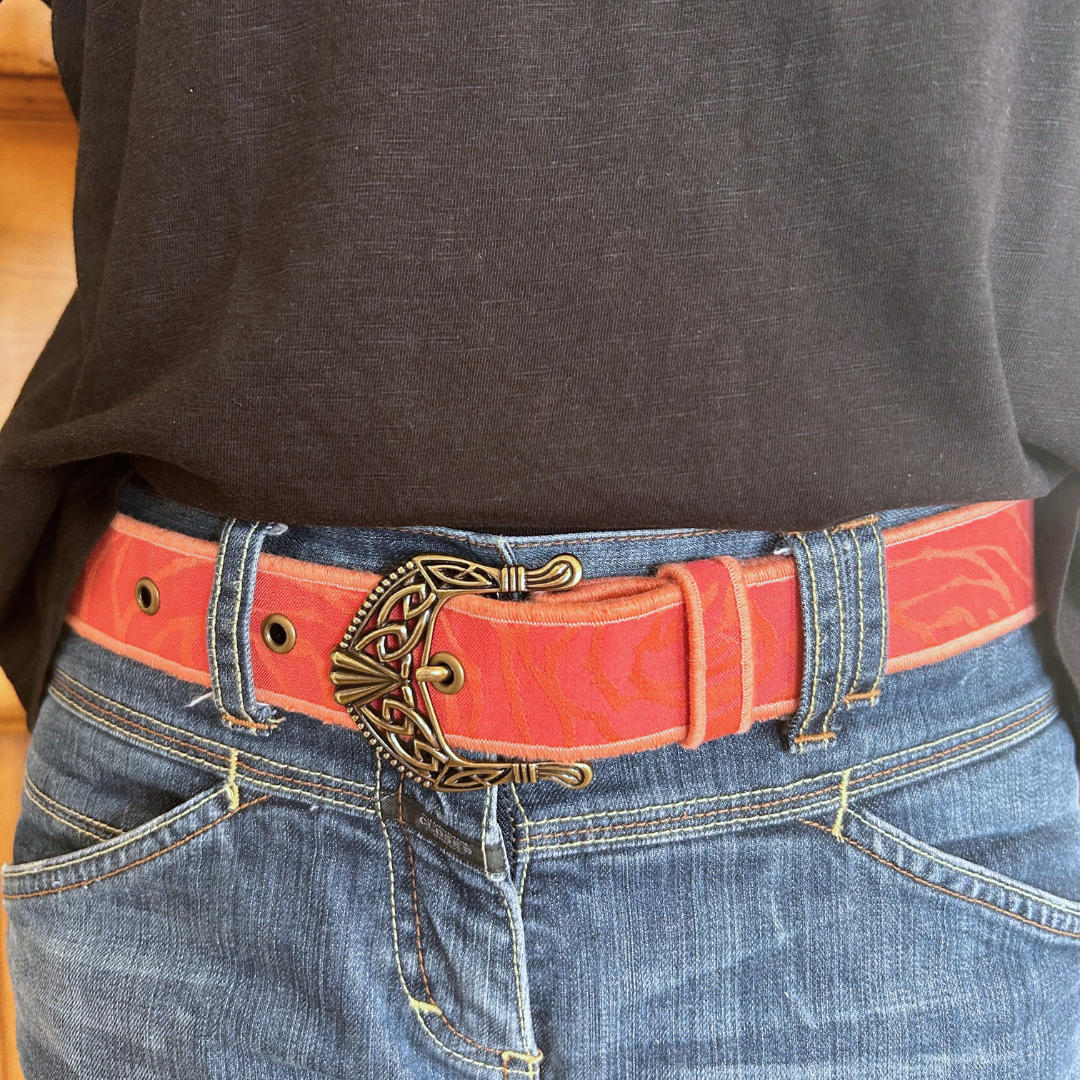 Ceinture en tissu d’ameublement corail – pièce unique taille 36/38