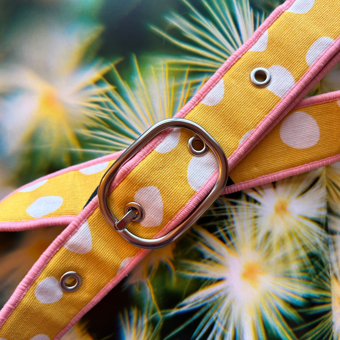 Ceinture en tissu d’ameublement jaune à pois blancs – taille 38-40