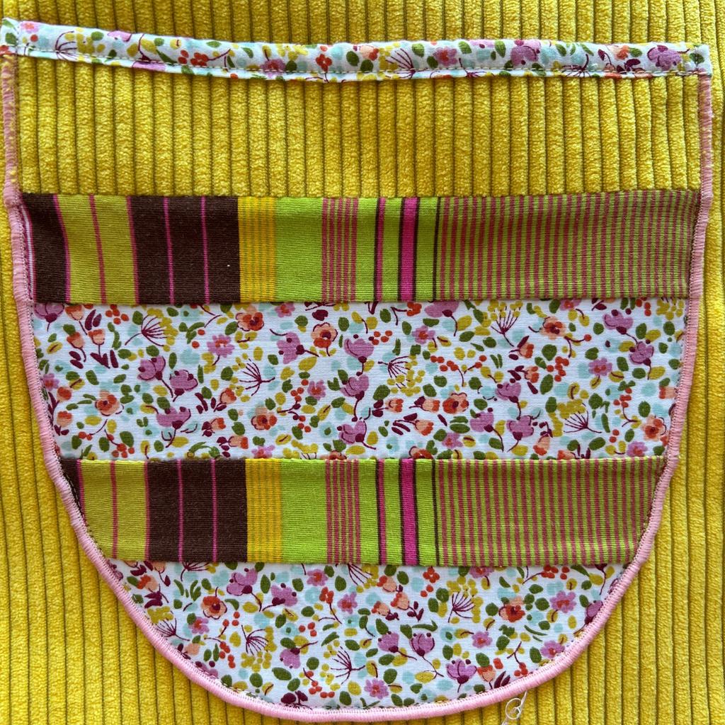 Gilet en velours jaune - bordure fleuri - pièce unique 40/44