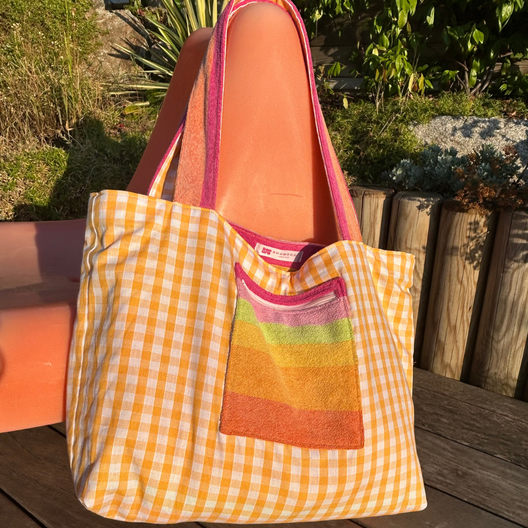 Sac de plage réversible en éponge recyclée et vichy jaune